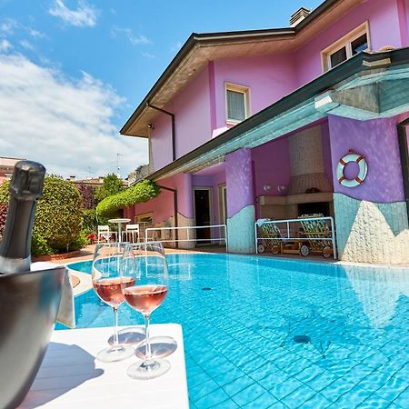 Attico Open Space - Piscina A 400 Mt デセンツァーノ・デル・ガルダ エクステリア 写真